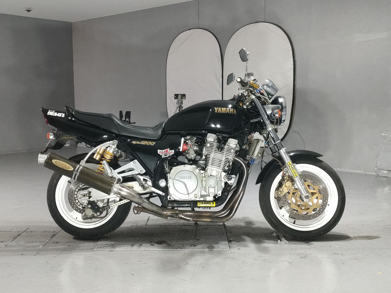 Yamaha XJR1200