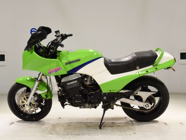 Kawasaki GPZ900R