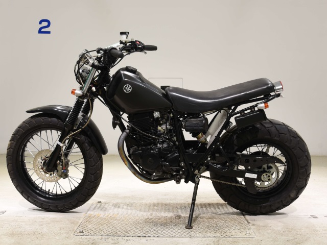Yamaha TW225