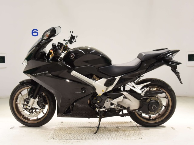 Honda VFR800F