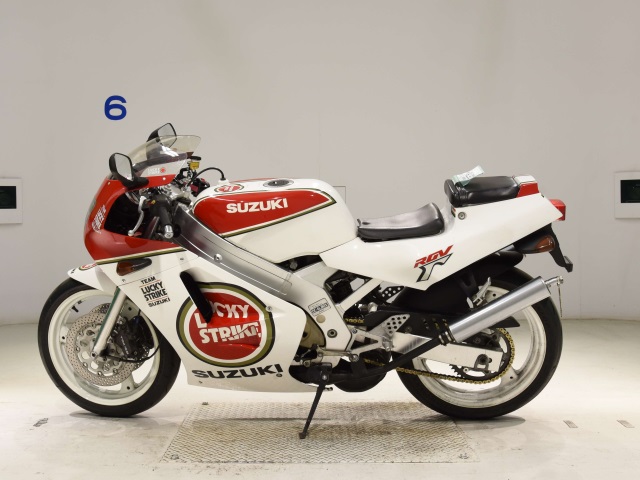 Suzuki RGV250