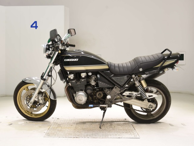 Kawasaki ZEPHYR400K