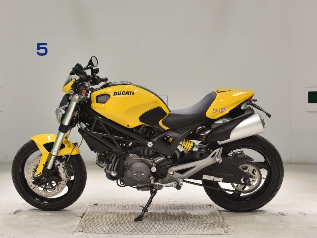Ducati DUCATI MONSTER 696