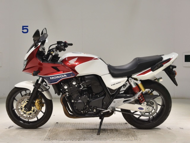 Honda CB400SFV-4 BOLDORABS