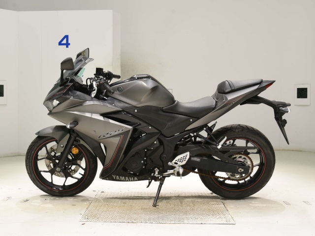 Yamaha YZF-R25