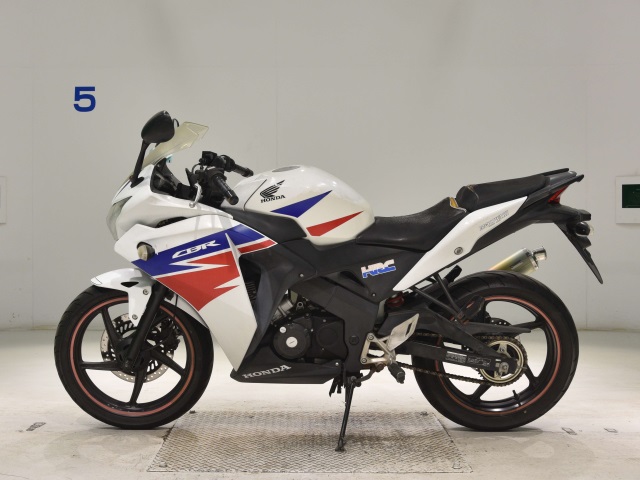 Honda CBR125R