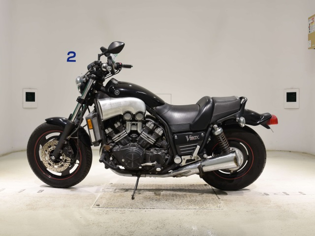 Yamaha V-MAX