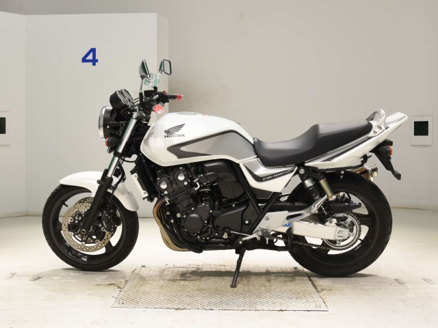 Honda CB400SFV-4