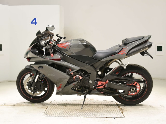 Yamaha YZF-R1