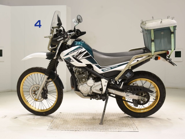 Yamaha SEROW 250-2