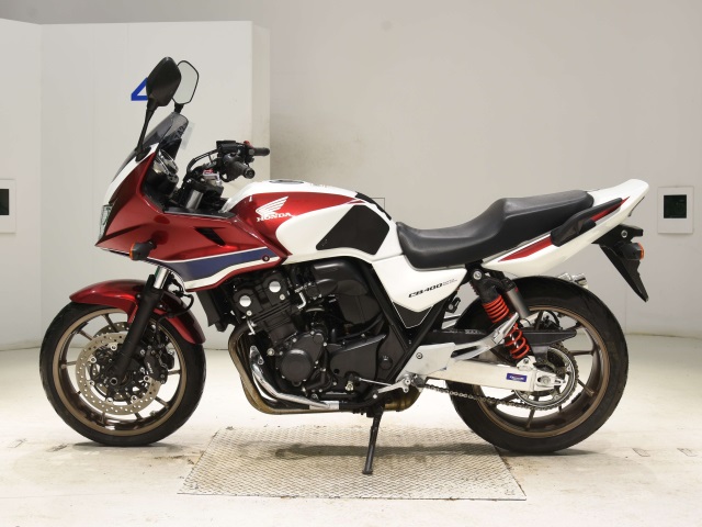 Honda CB400SFV-4 BOLDORABS