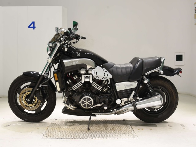 Yamaha V-MAX