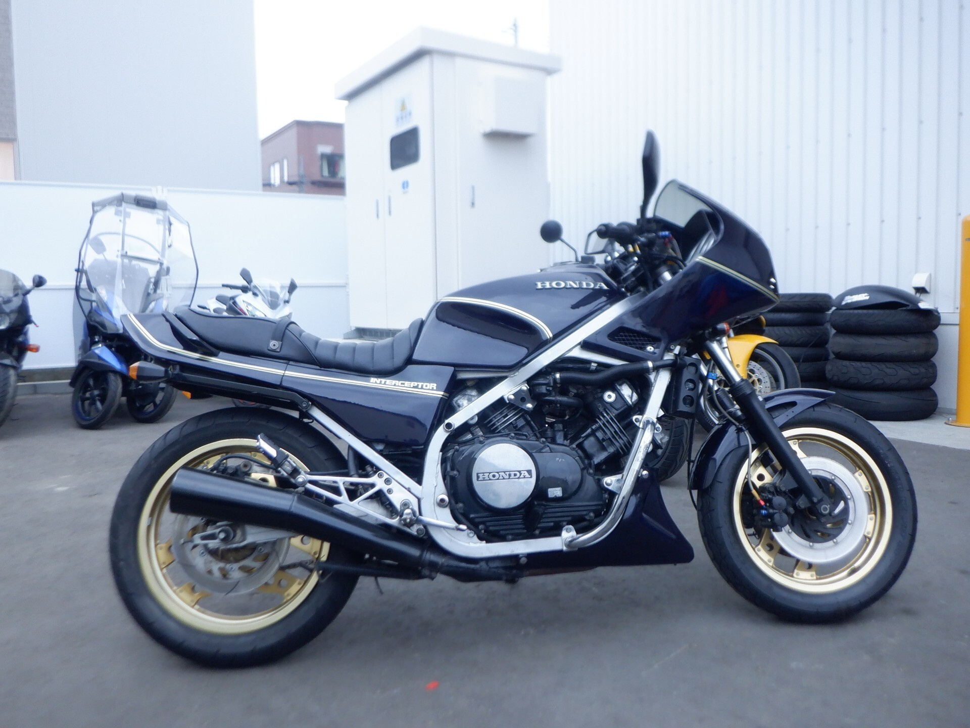 Honda VF750F