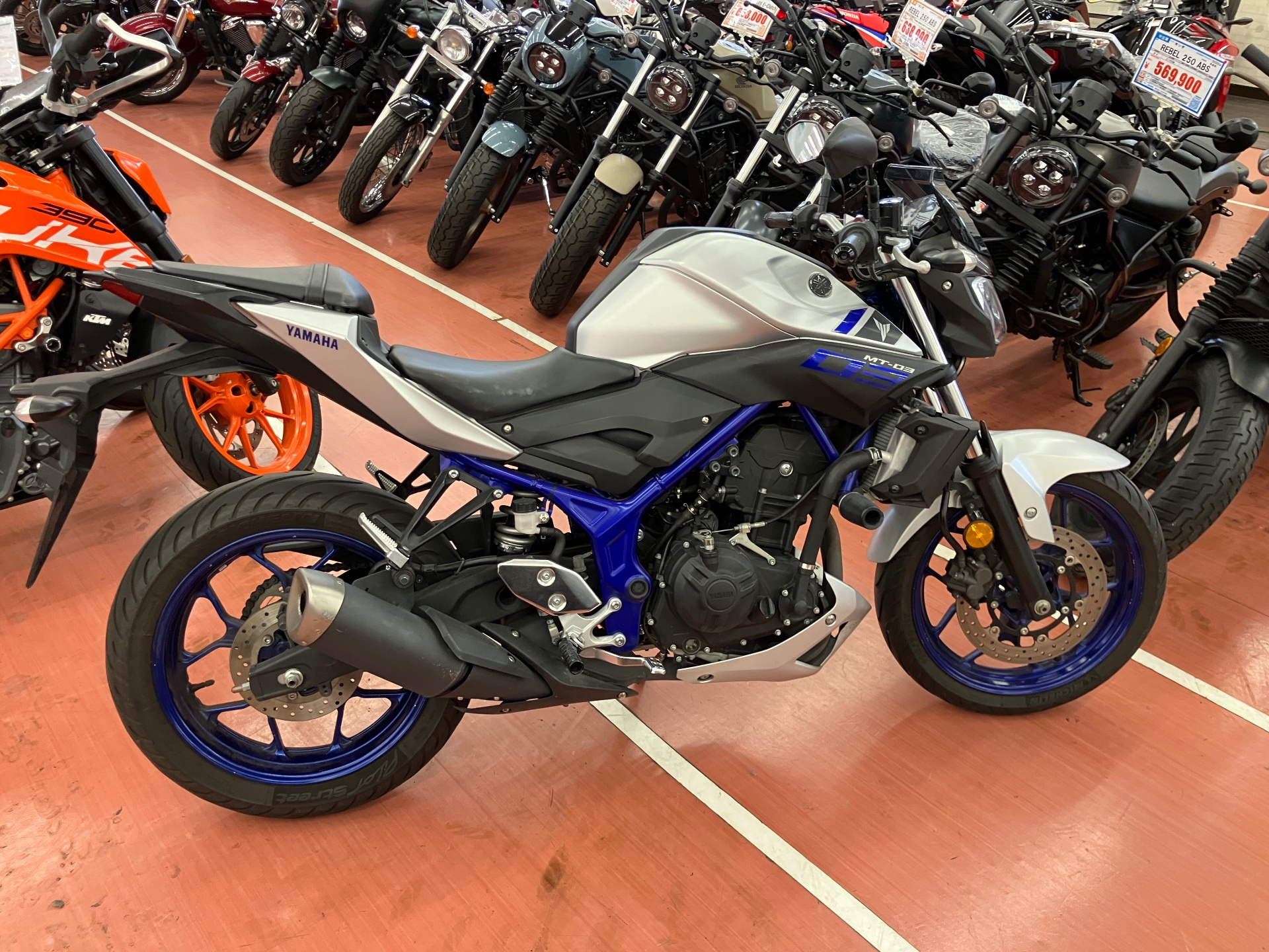 Yamaha MT-03