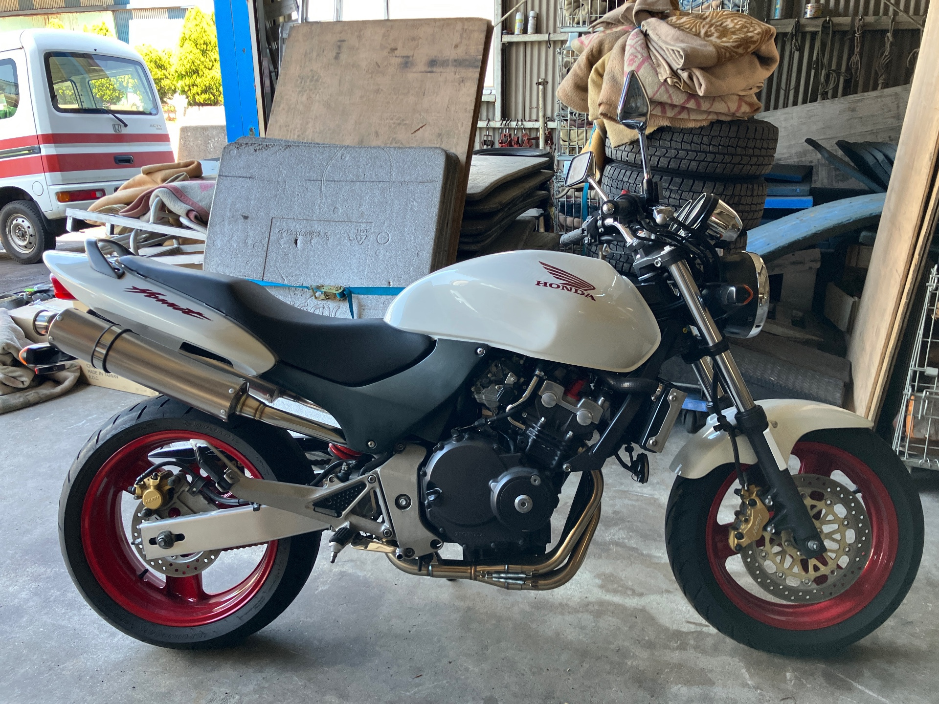 Honda HORNET250