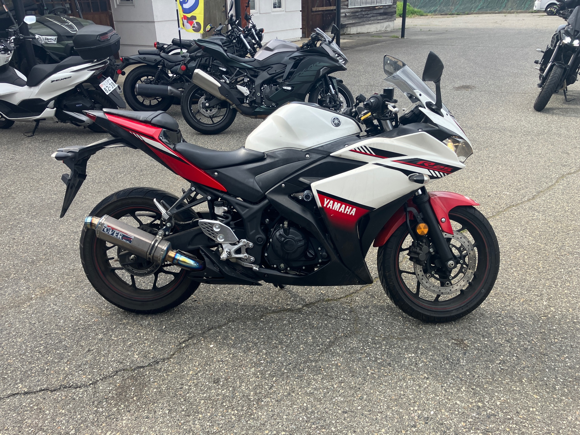 Yamaha YZF-R25