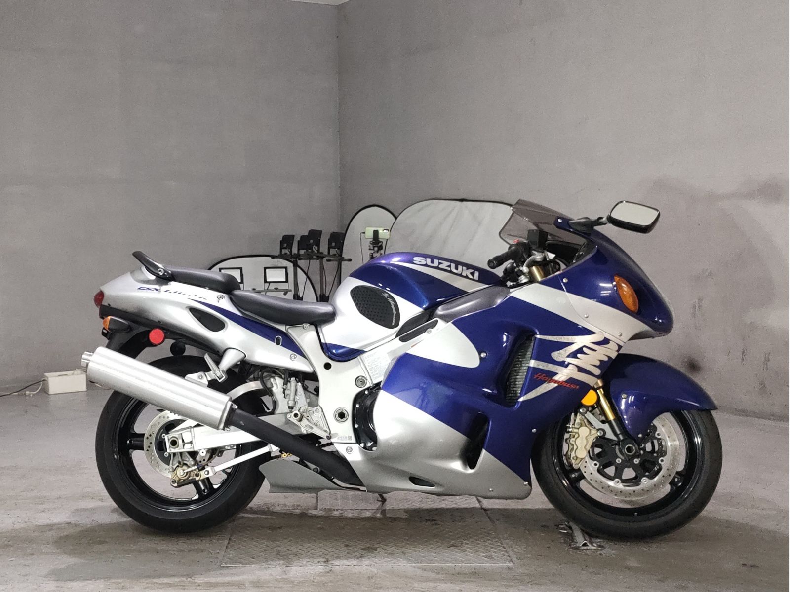 Suzuki GSX1300R HAYABUSA