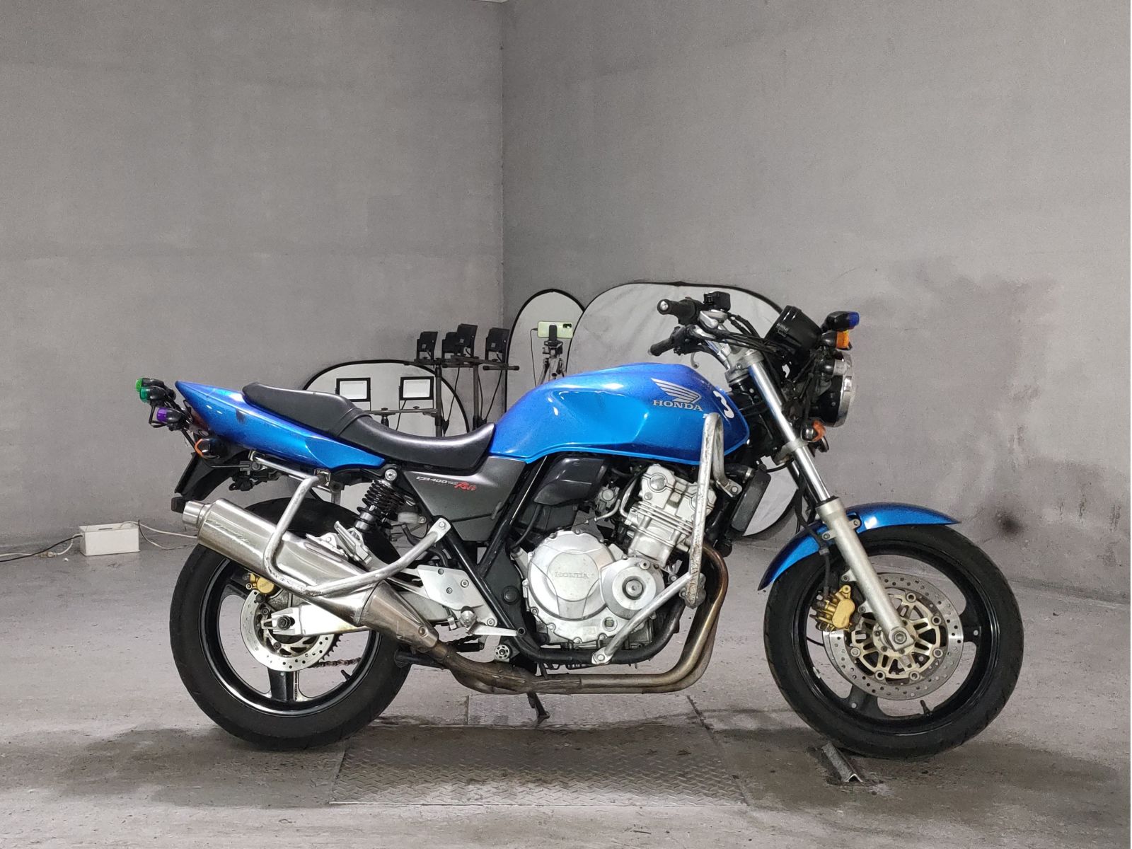 Honda CB400SF TRAINING CAR