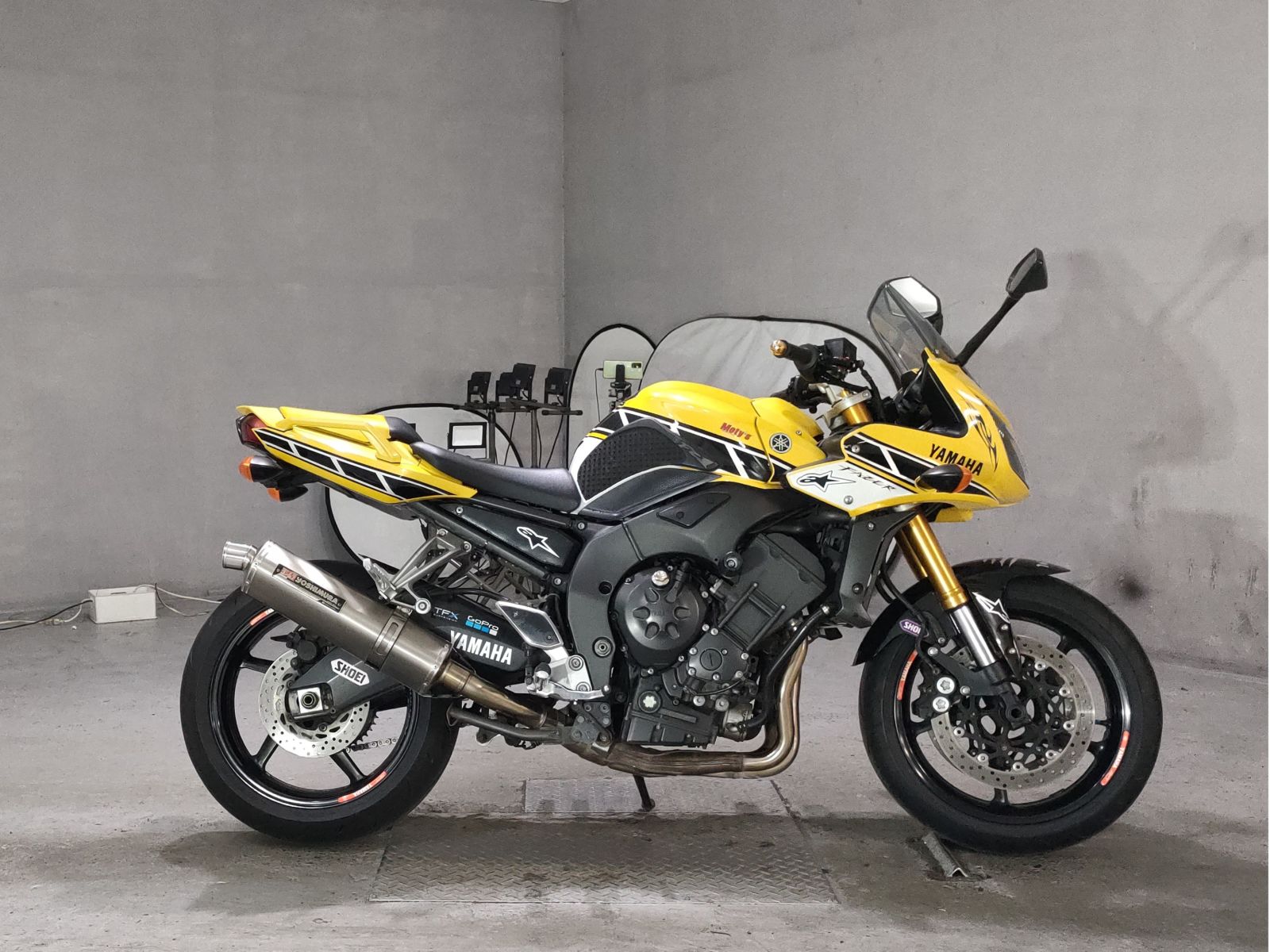 Yamaha FZ-1 FEATHER