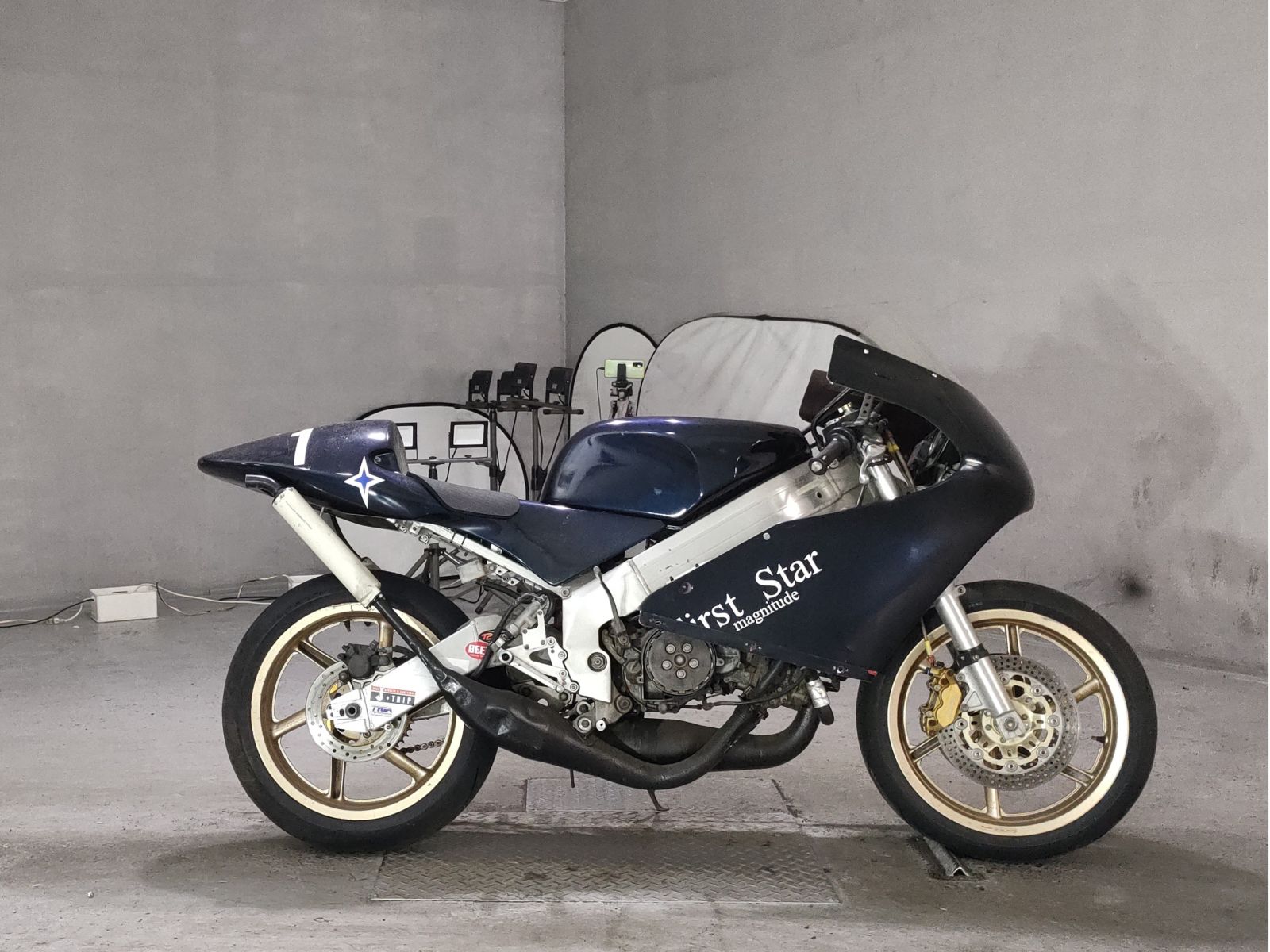 Honda NSR250R-1