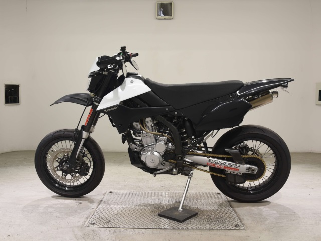 Kawasaki D-TRACKERX