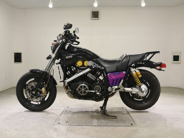Yamaha V-MAX