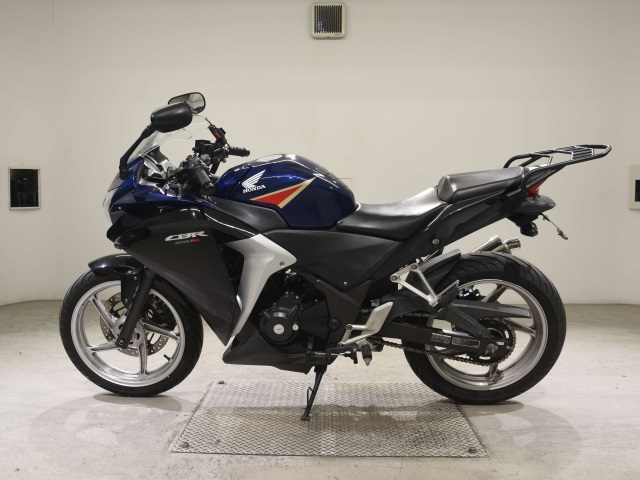 Honda CBR250R ABS