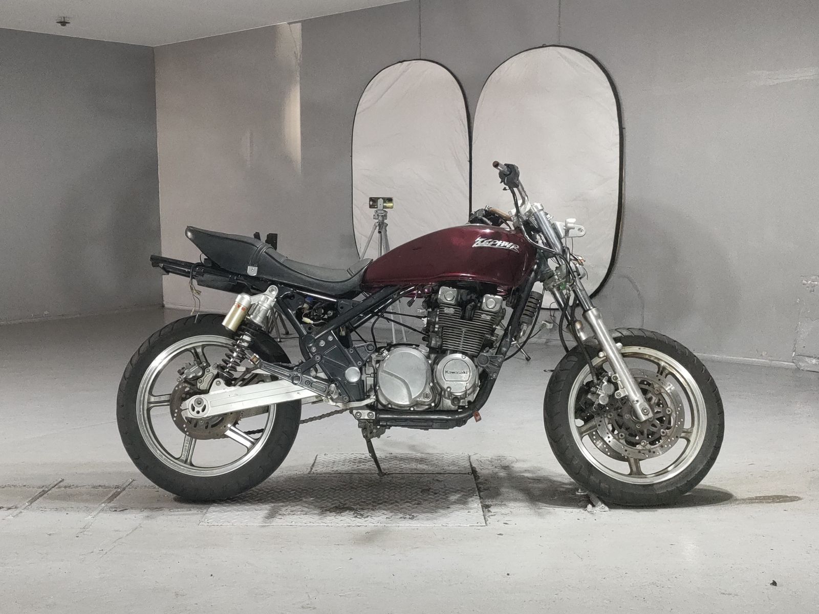 Kawasaki ZEPHYR400