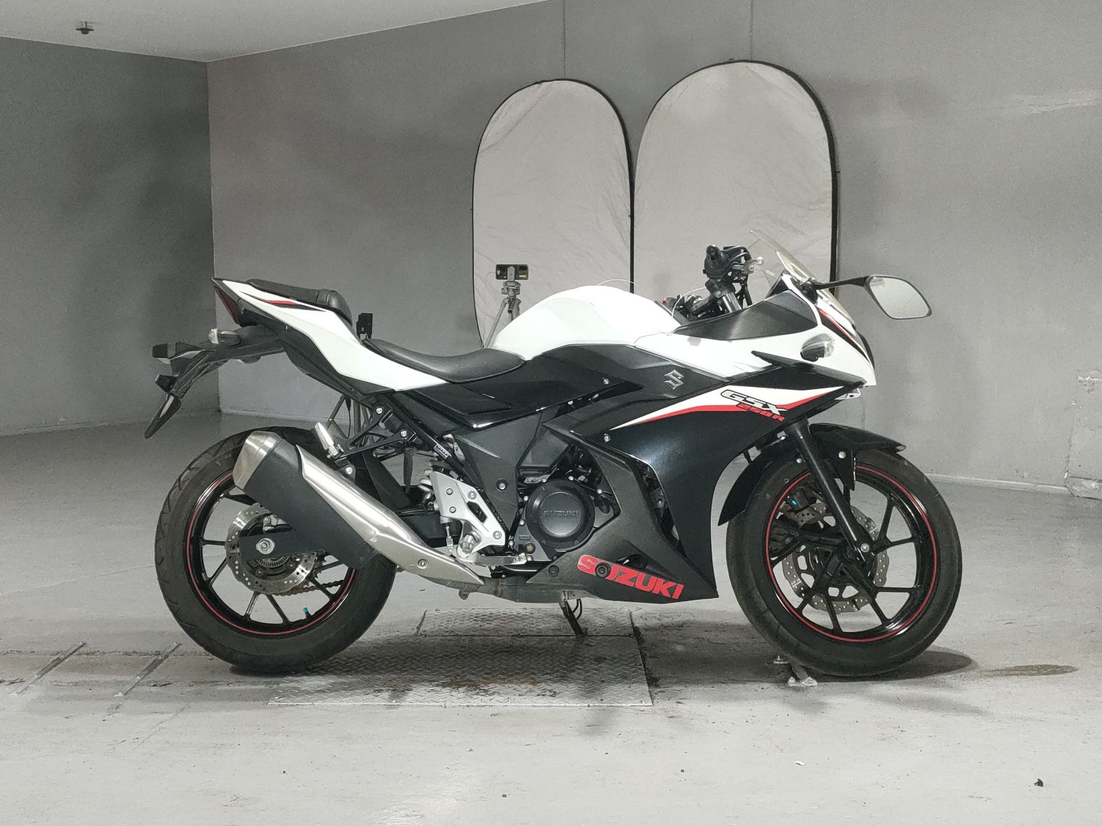 Suzuki GSX250R