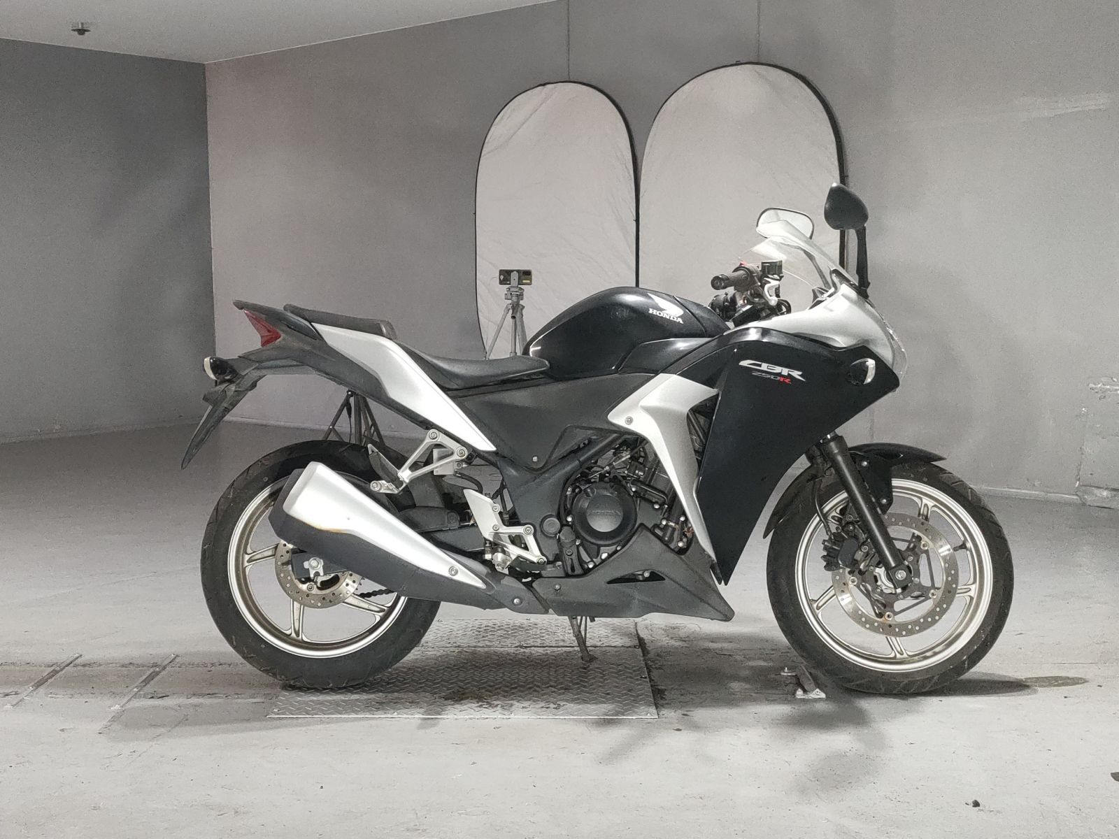 Honda CBR250R
