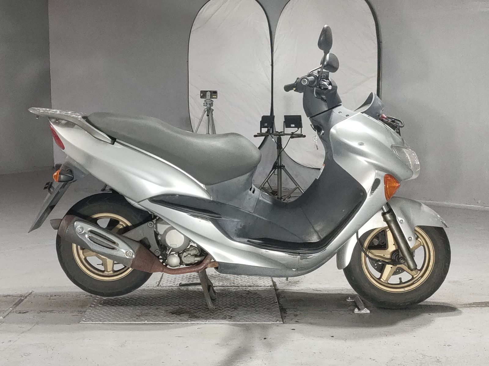 Suzuki AVENIS150