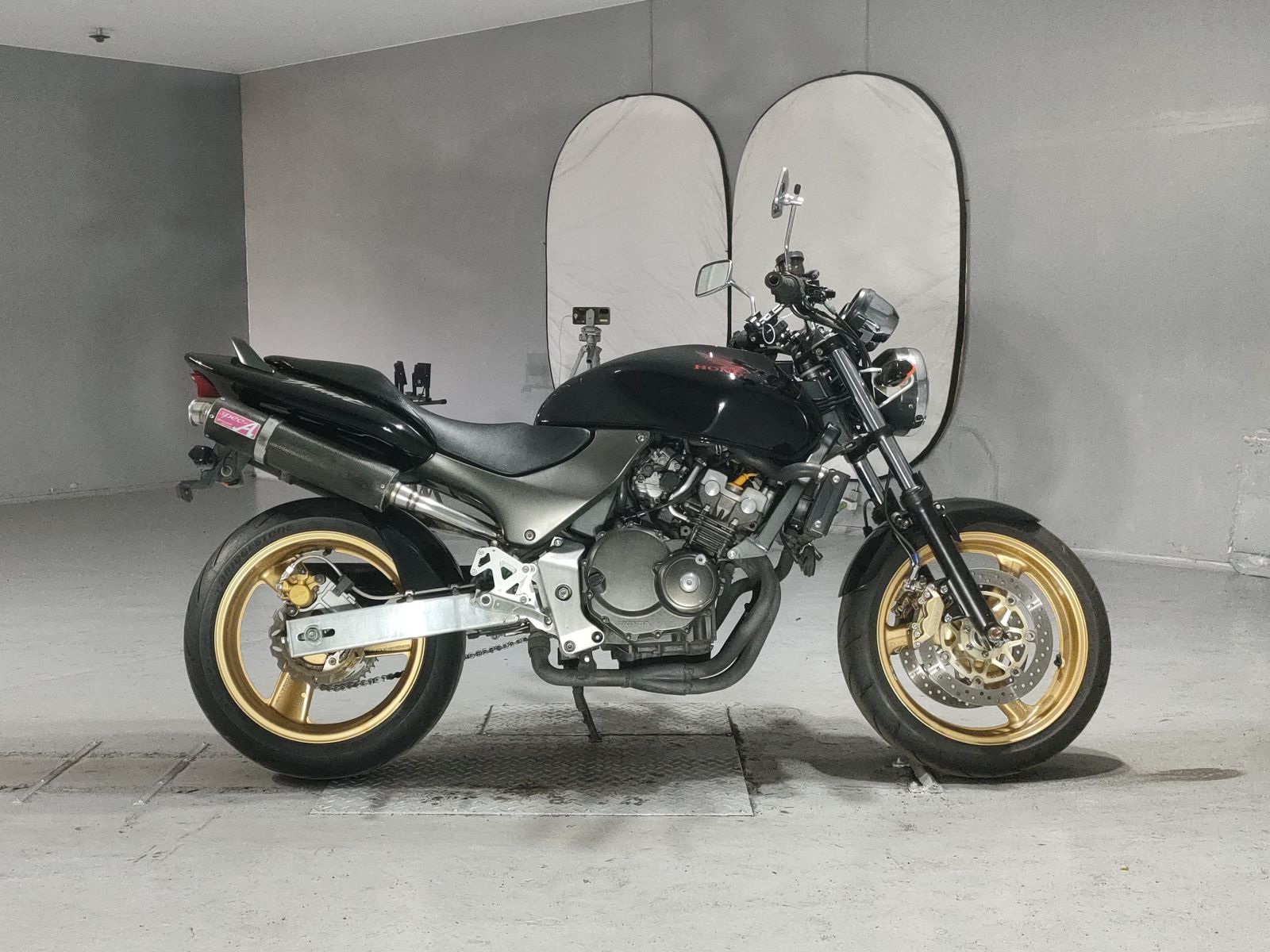Honda HORNET250