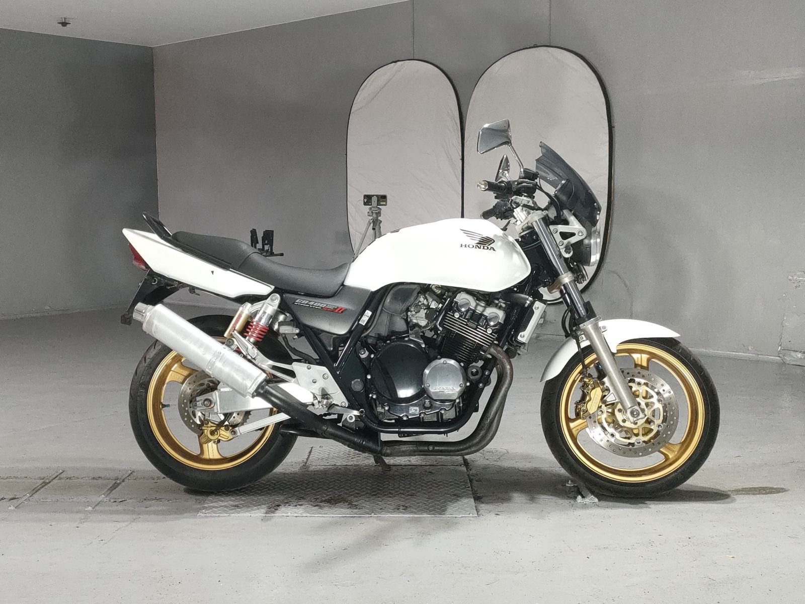Honda CB400SFV-2