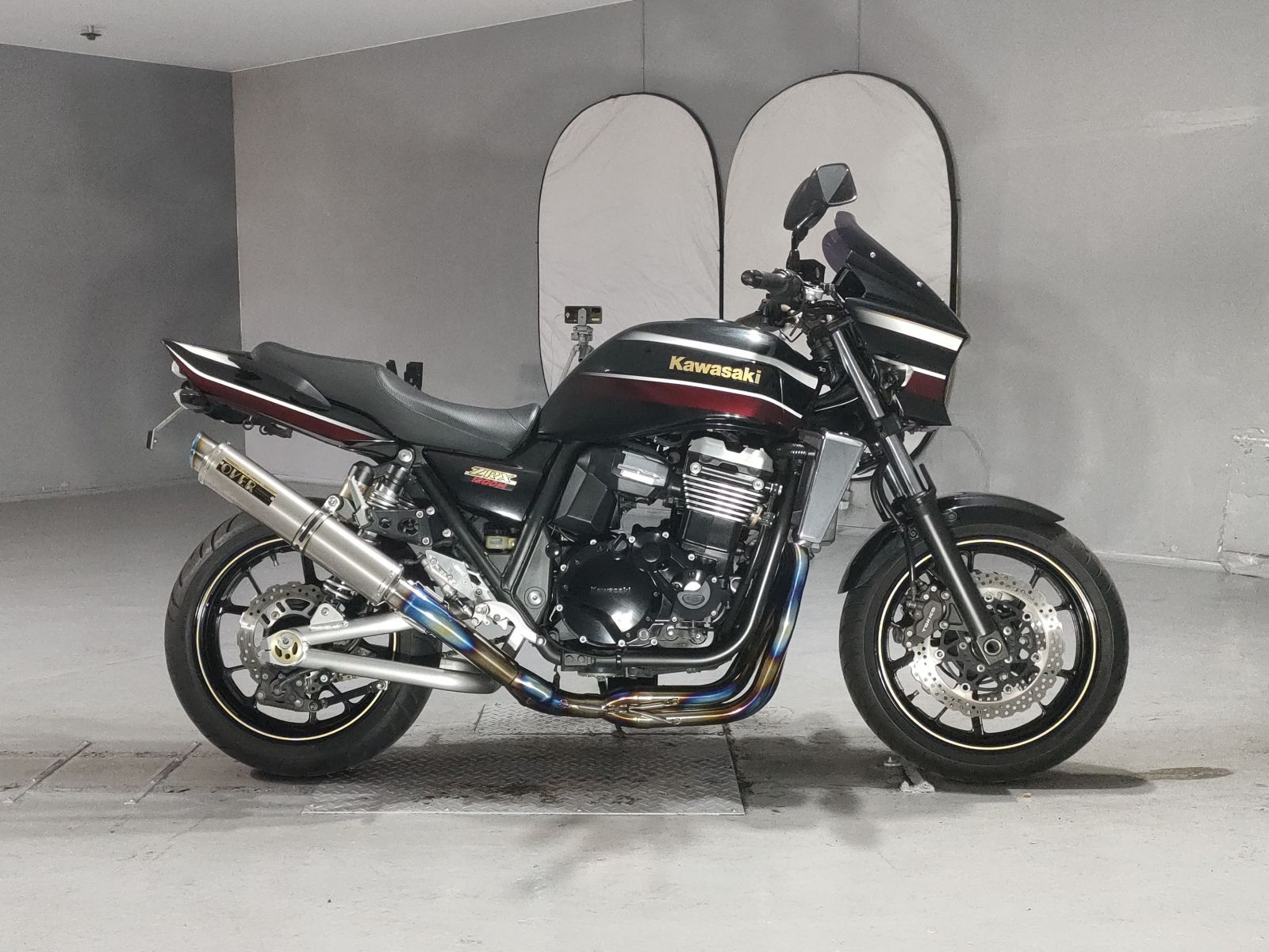 Kawasaki ZRX1200