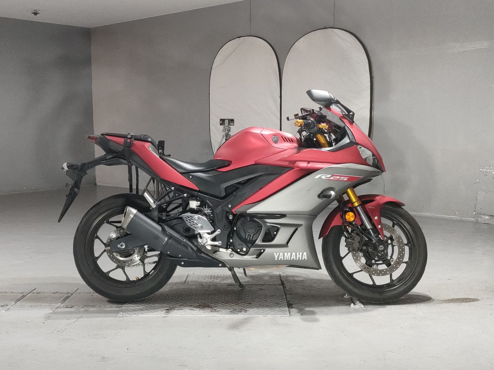 Yamaha YZF-R25