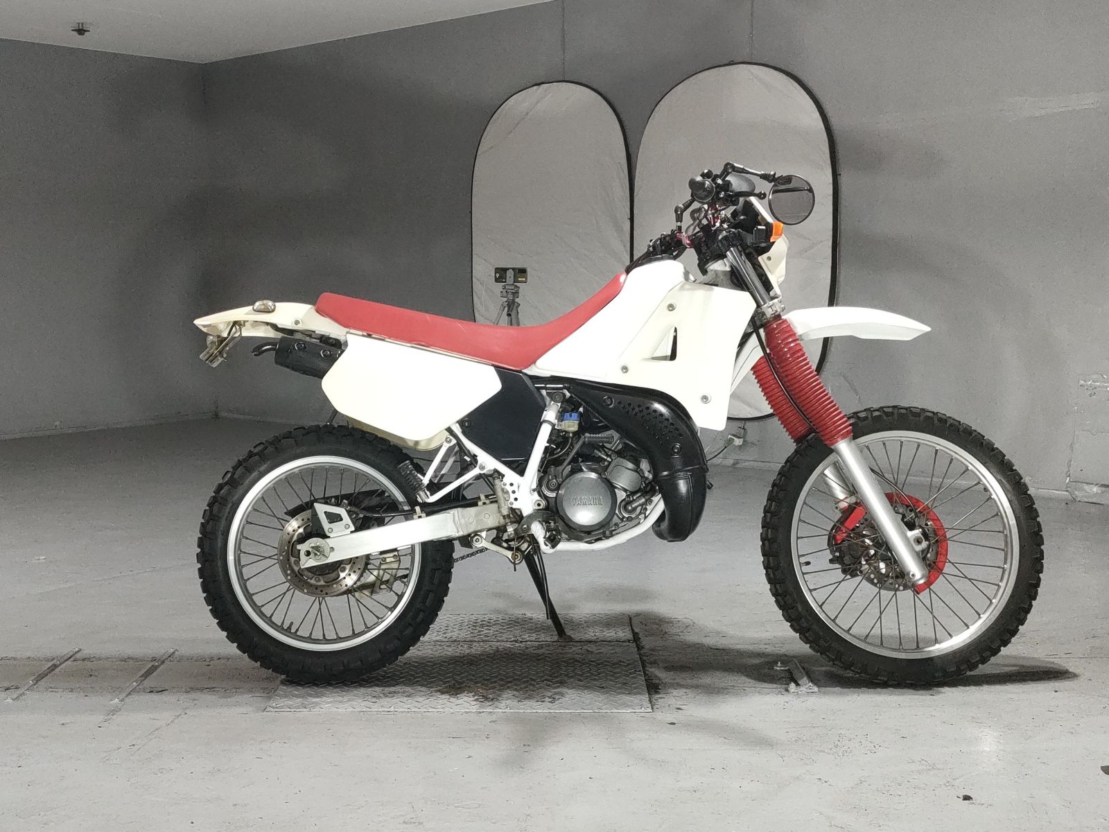 Yamaha DT200R