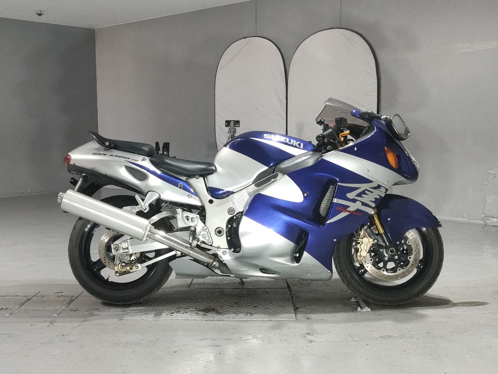 Suzuki GSX1300R HAYABUSA