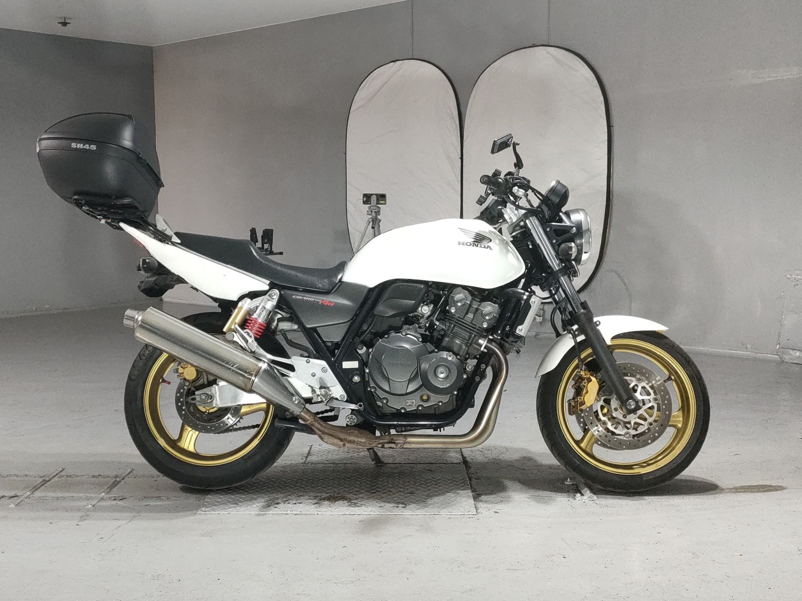 Honda CB400SFV-4
