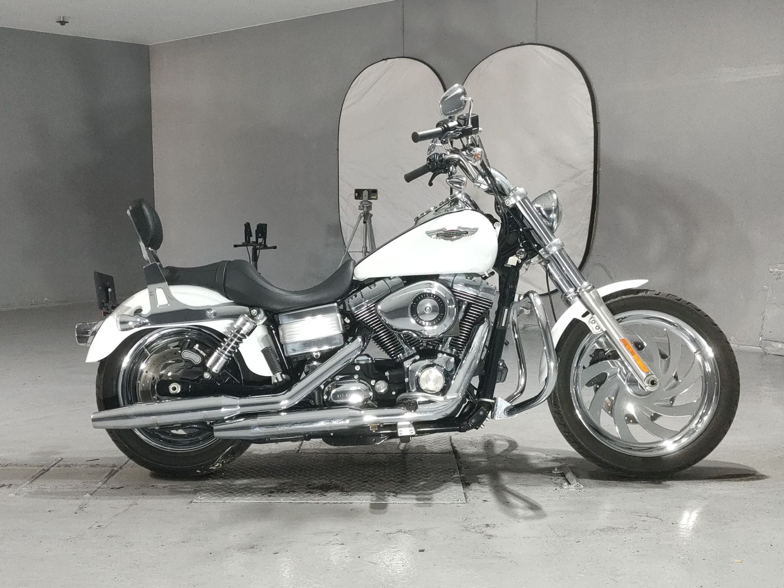 Harley-Davidson HARLEY FXDL1580