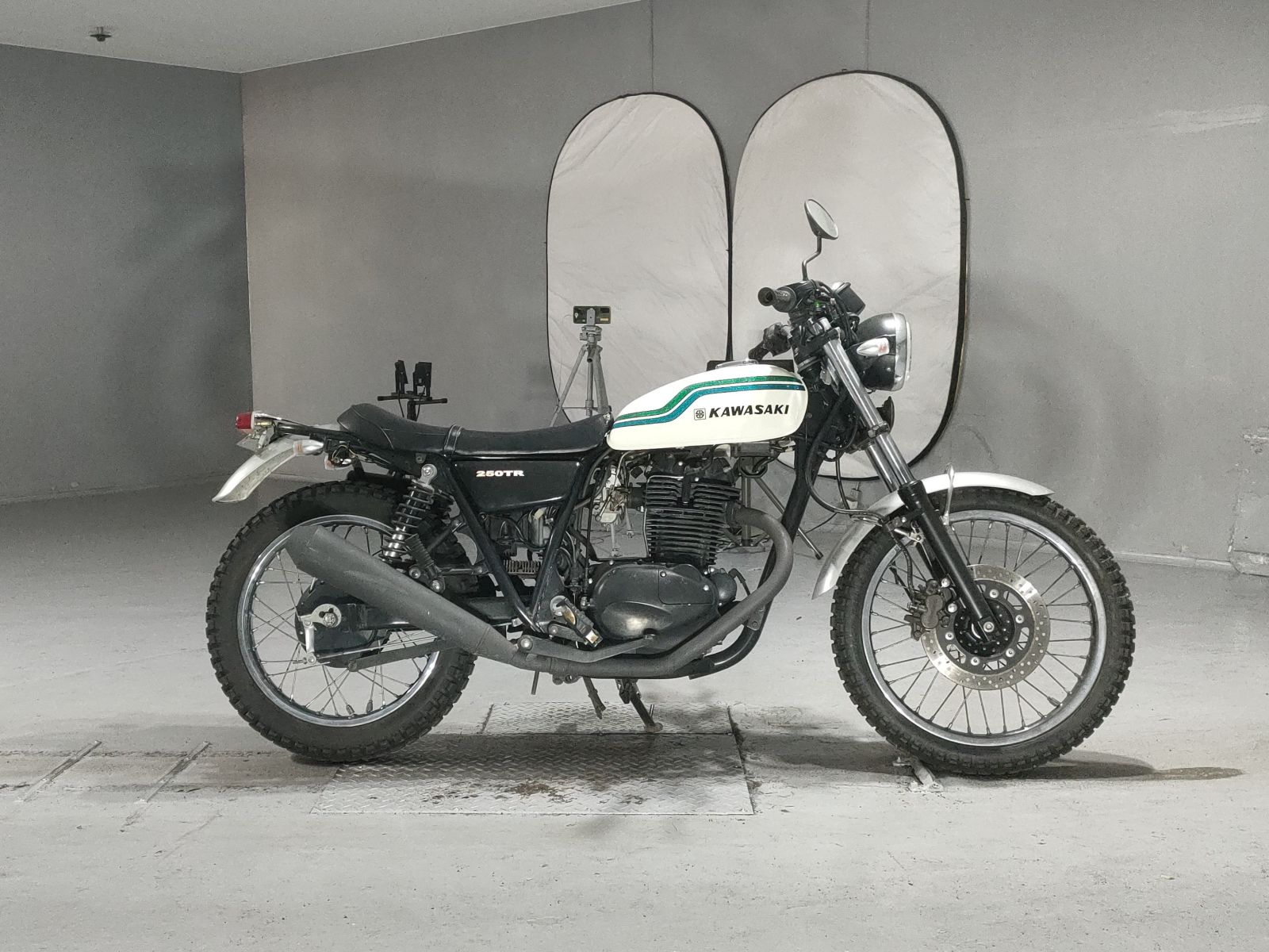 Kawasaki 250TR