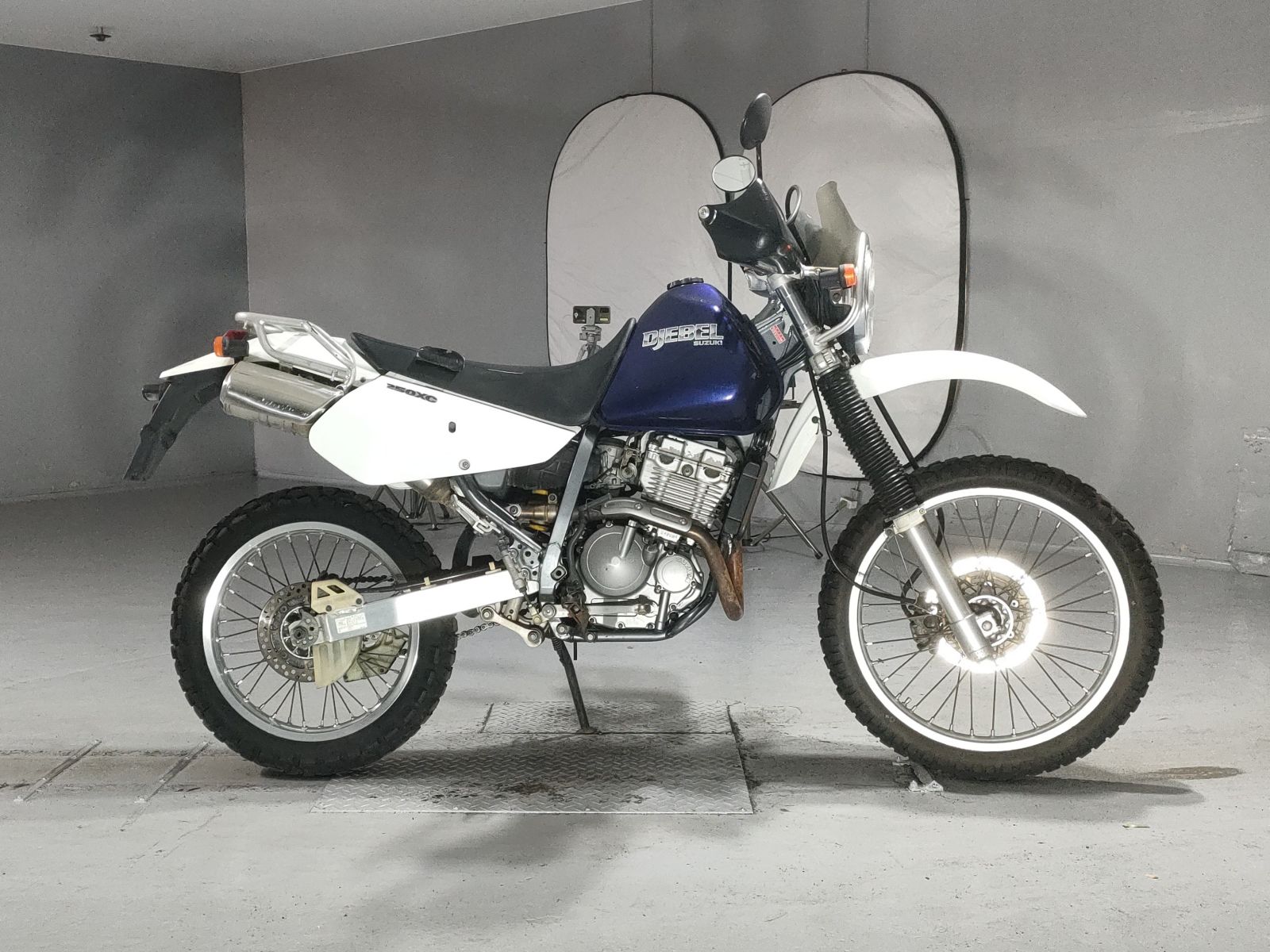 Suzuki DJEBEL250XC
