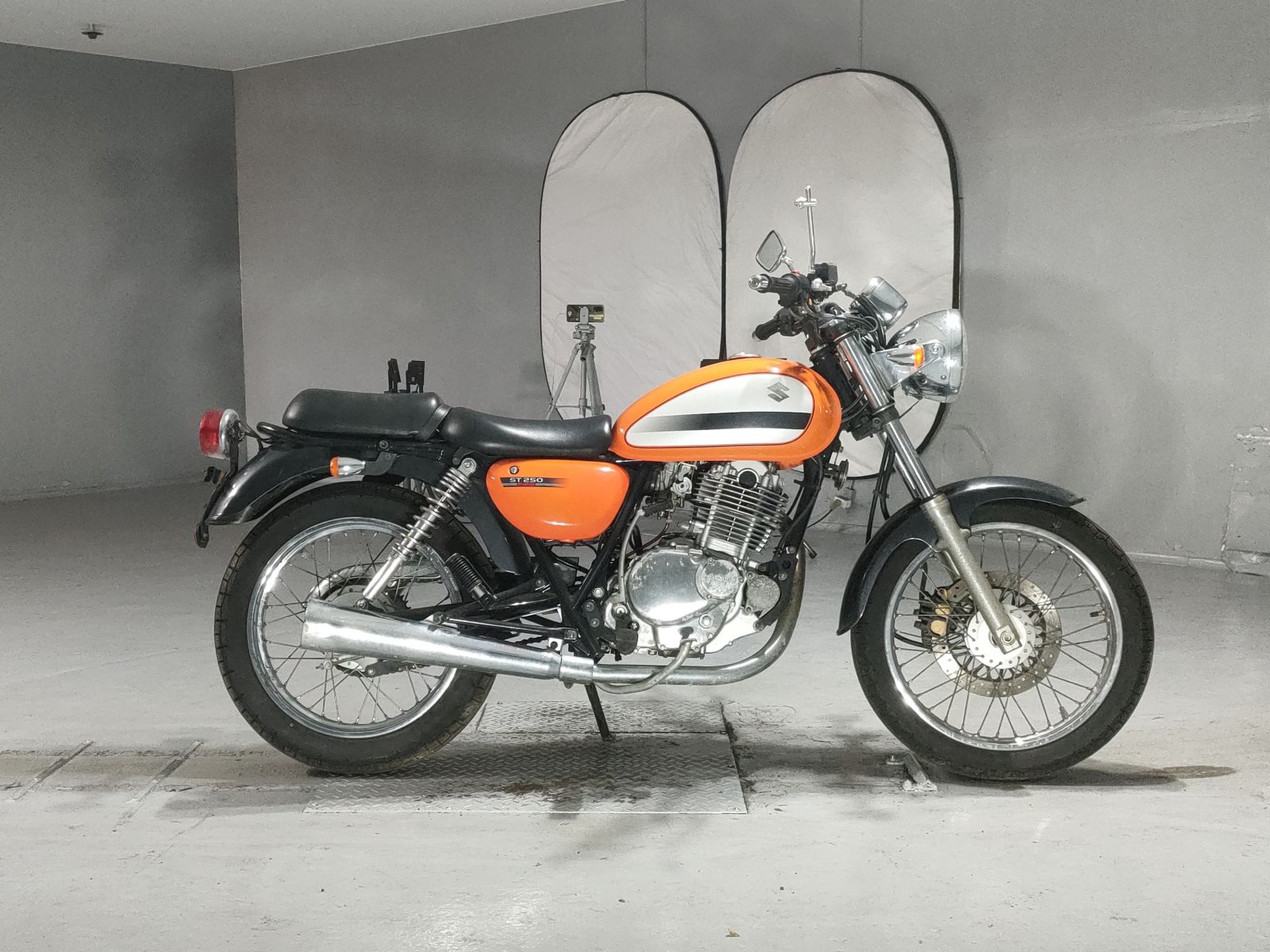 Suzuki ST250E