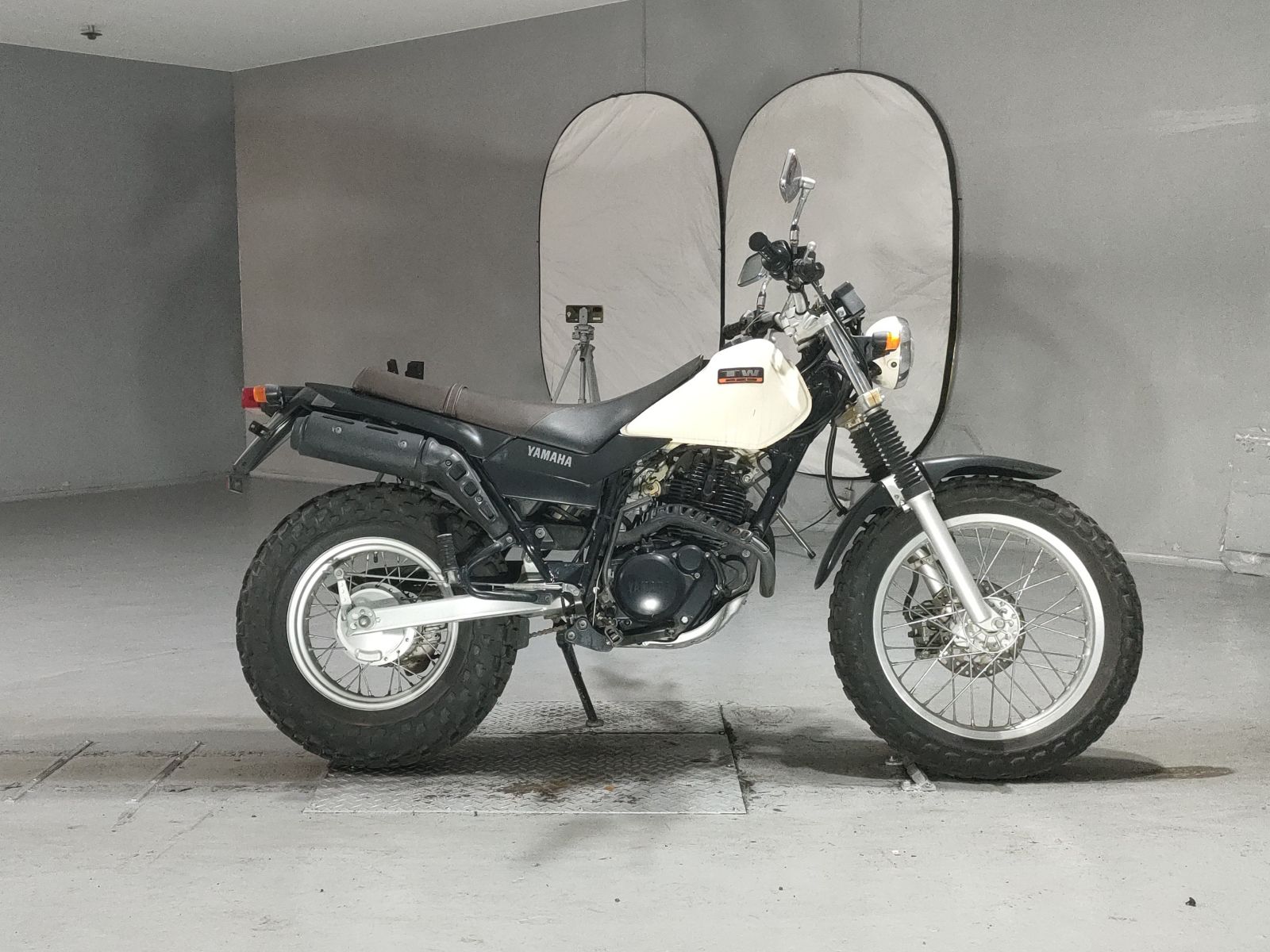 Yamaha TW225