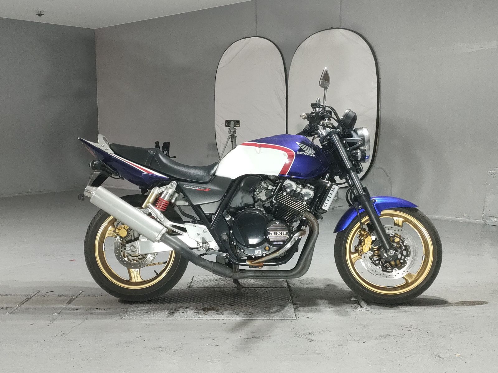 Honda CB400SFV-3