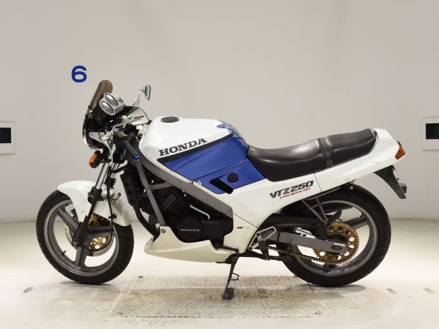 Honda VTZ250