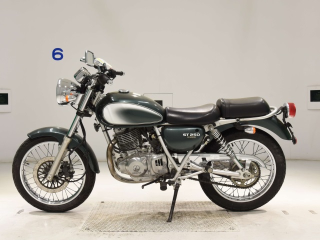 Suzuki ST250E