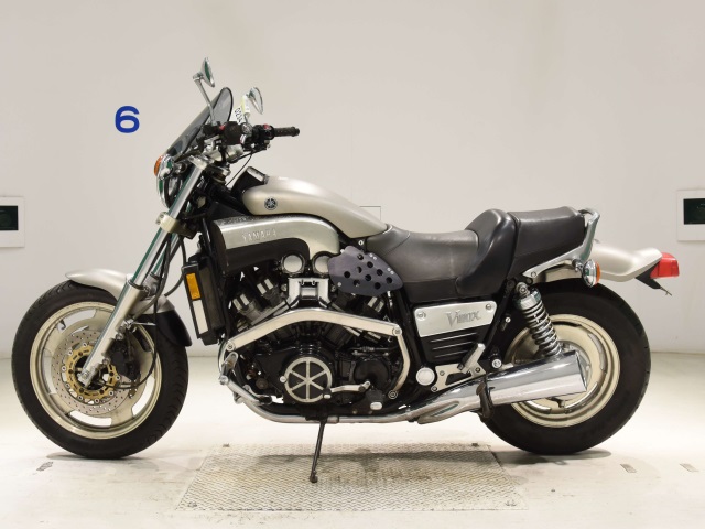 Yamaha V-MAX