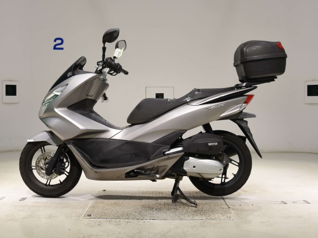 Honda PCX125-2