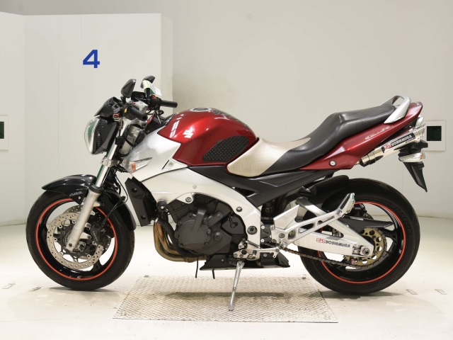 Suzuki GSR400