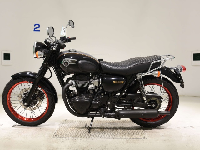 Kawasaki W800